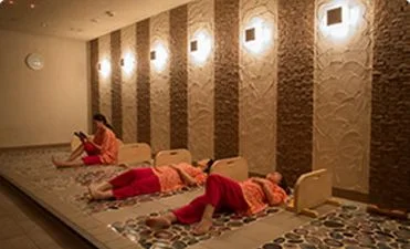 リラクゼーション・岩盤浴1