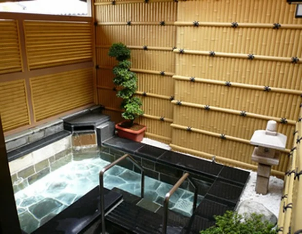 笛声旅館
