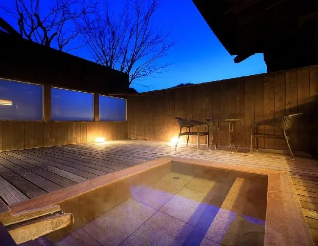 河口湖温泉寺 夢殿