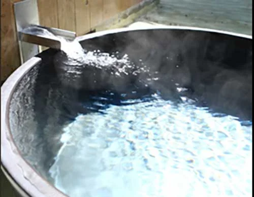 四季Ｙｕｚａｗａ　ＱＵＡＴＴＲＯ（クワトロ）