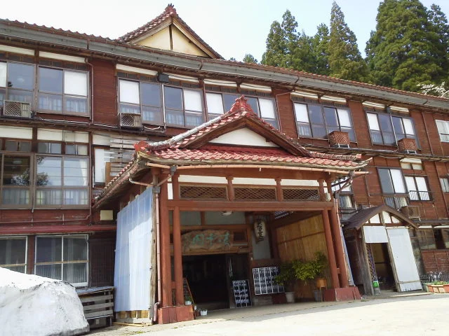 松之山温泉 凌雲閣