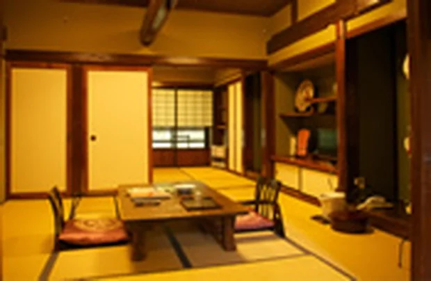 奥湯沢 貝掛温泉（かいかけおんせん）