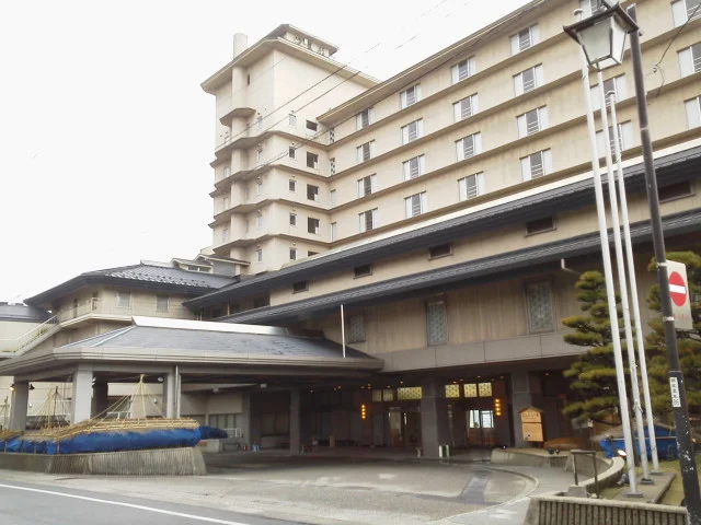 大江戸温泉物語　瀬波温泉　汐美荘　新潟（旧：夕映えの宿 汐美荘）