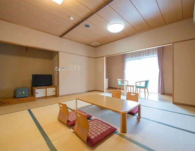 熊と森の湯(旧 出湯うるおいの里)(閉館しました)