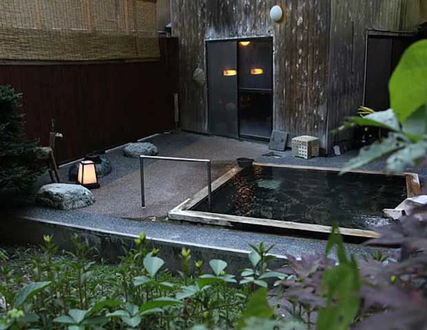 奥の湯 湯元館