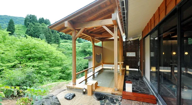 蓬平温泉 和泉屋（よもぎひらおんせん）