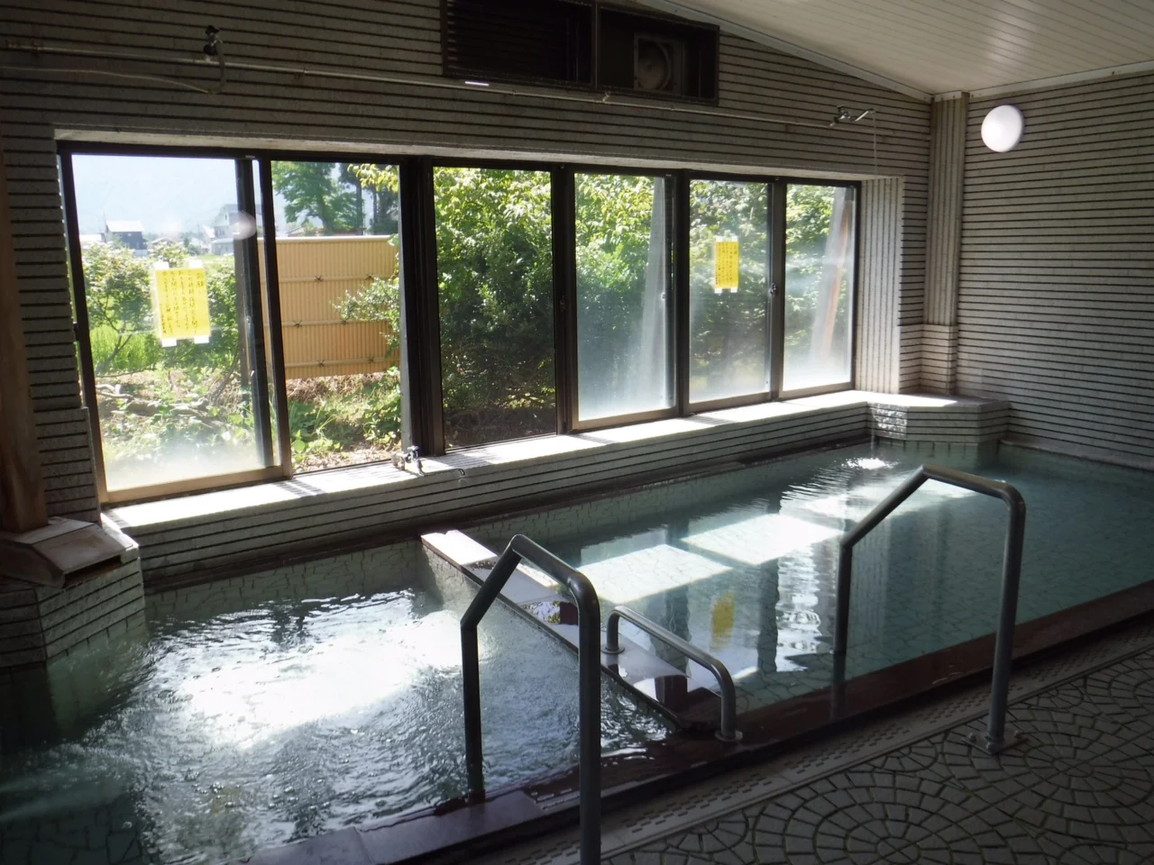 萌気園さくり温泉健康館