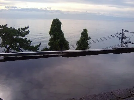 うみあかり（旧　氷見グランドホテルマイアミ　本館・漁火の湯・日の出の湯）
