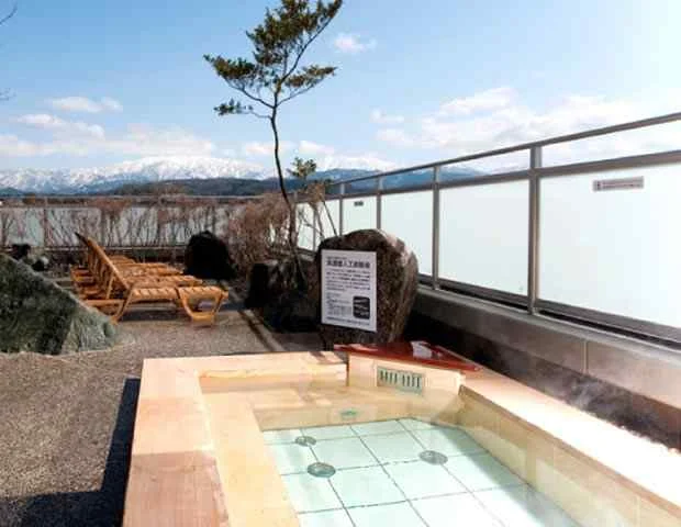 スーパー銭湯　満天の湯　魚津店