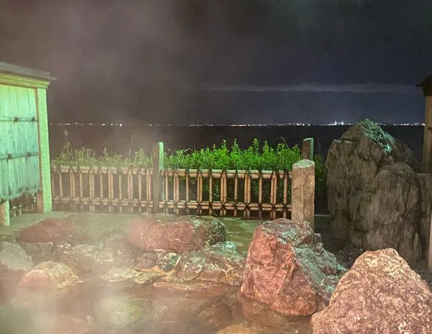 なだうら温泉　磯波風