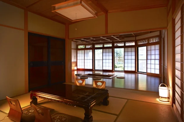 渓流温泉 冠荘（かんむりそう）