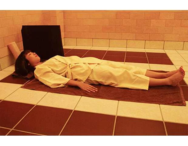 還元陶板浴 虎杖伝説の里 カムイ