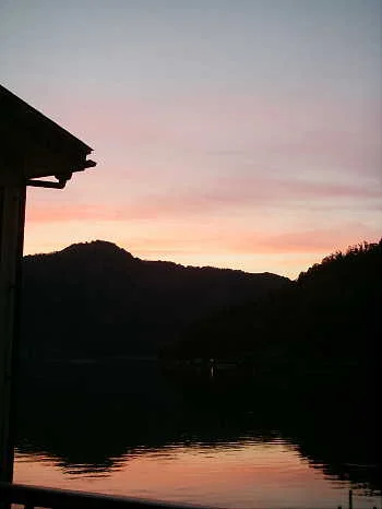 虹岳島荘