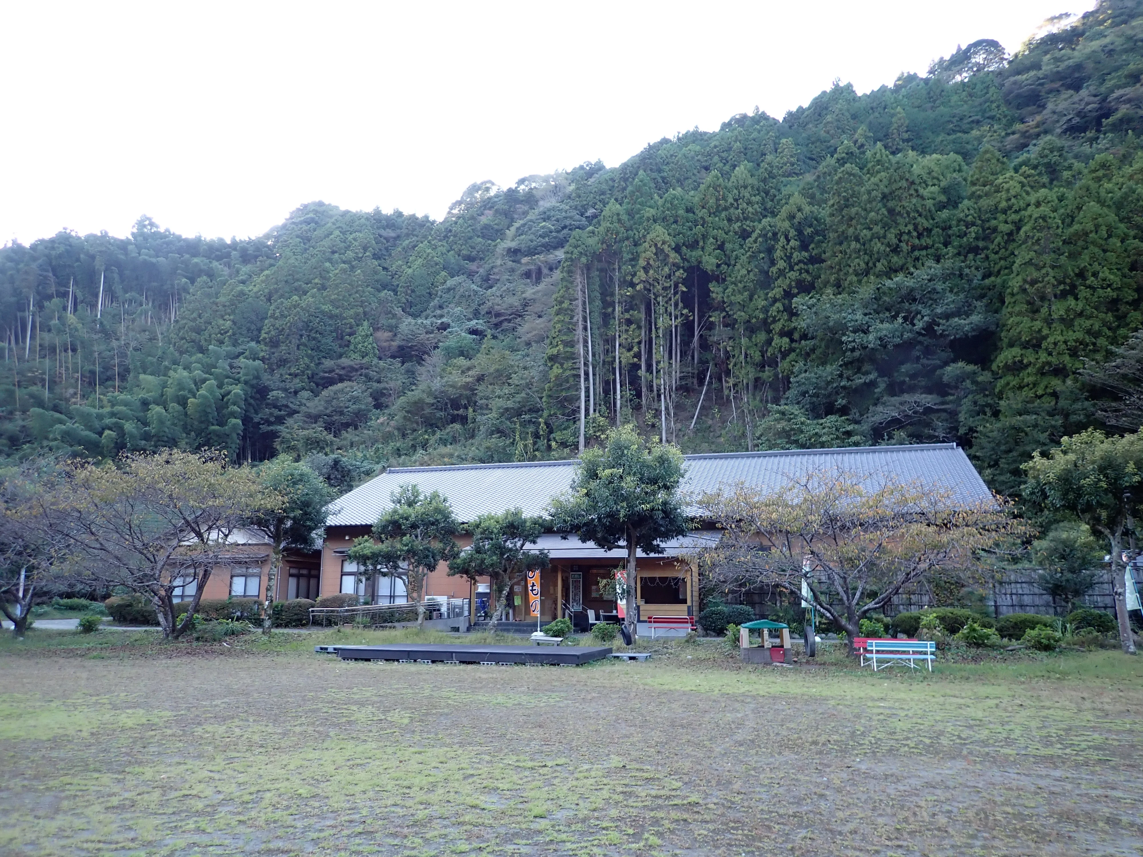 静岡市清水西里温泉浴場 やませみの湯
