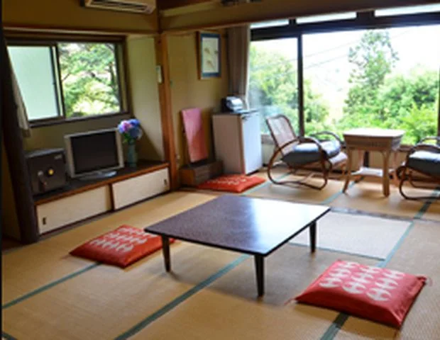 旅館 芳泉閣