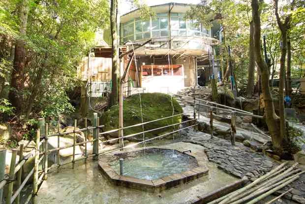 伊豆・ぬる湯の名湯 源泉駒の湯荘