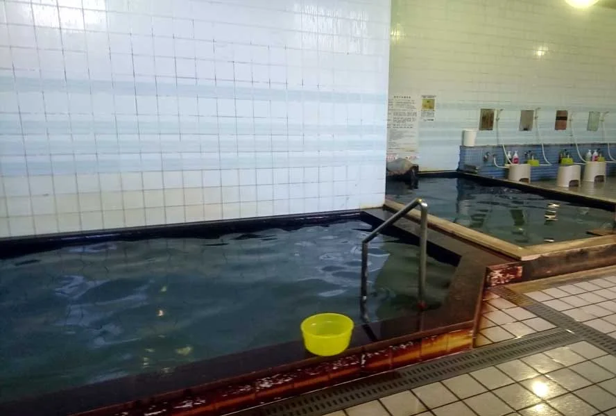 フロンティア フラヌイ温泉