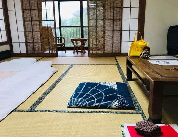 伊東温泉　鈴伝荘