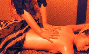 リラクゼーション・岩盤浴1