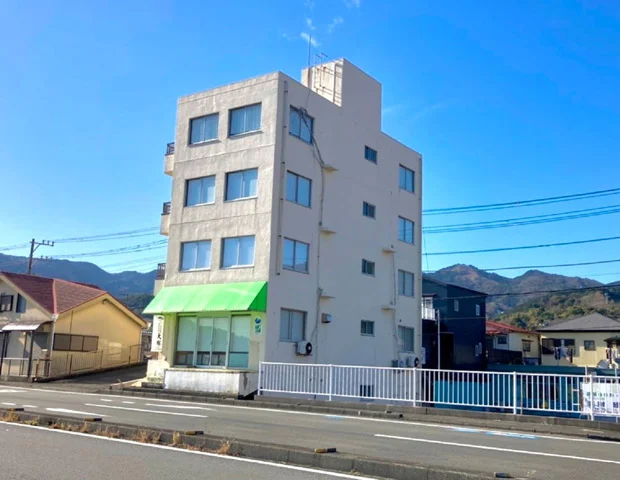 宇佐美温泉　ふぐ地魚料理の宿　大塚