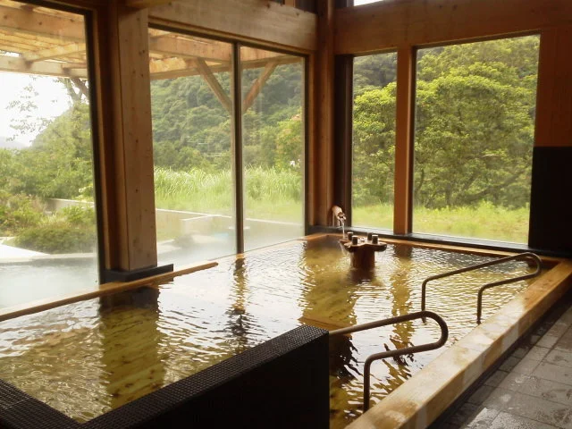 飲泉・自家源泉かけ流しの秘湯 観音温泉