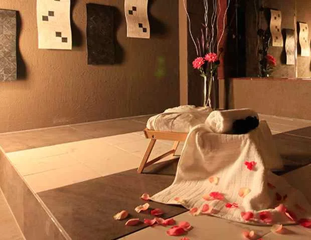 東伊豆今宵(旧 伊東温泉ホテルあいおら)(閉館しました)