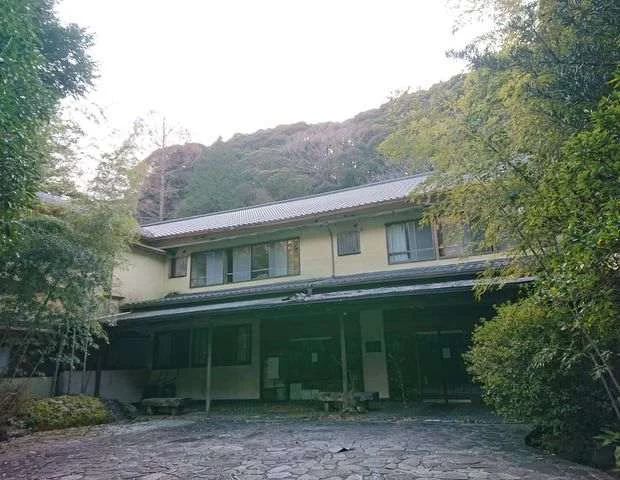 伊古奈（閉館しました）