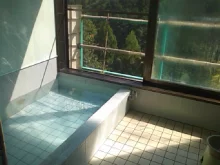 倉真赤石温泉（くらみあかいしおんせん）