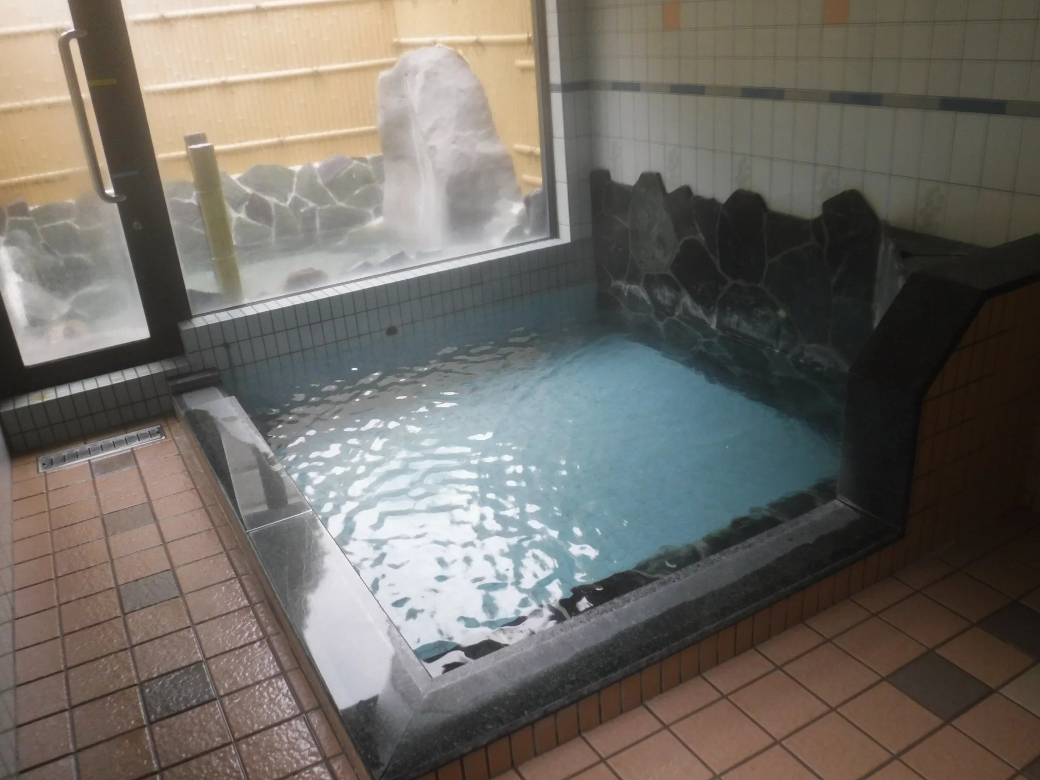 梅ヶ島温泉　湯元屋（旧 虹乃湯）