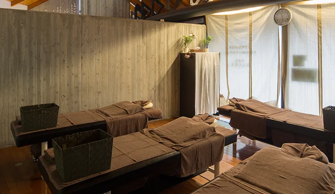 さがら子生れ温泉会館