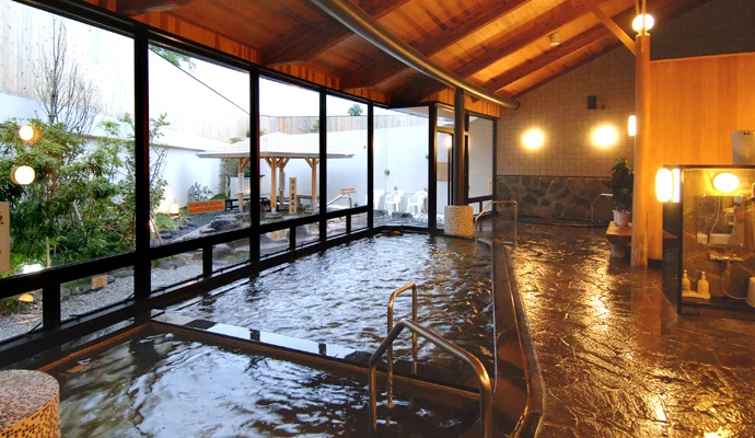 さがら子生れ温泉会館