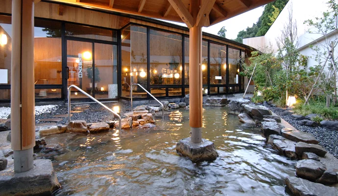 さがら子生れ温泉会館