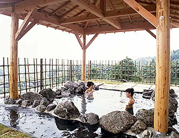 鈴岡
