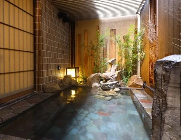 ドーミーインPREMIUM名古屋栄（天然温泉 錦鯱の湯）