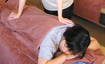 リラクゼーション・岩盤浴1