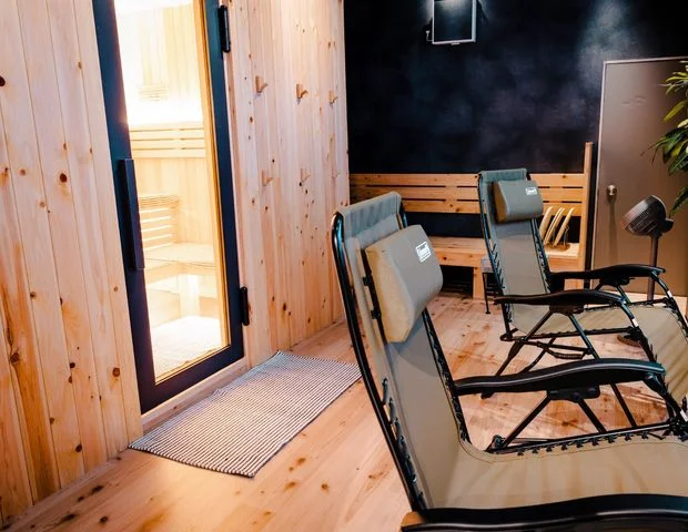 NAGONO WORKBAR ＆ SAUNA（ナゴノワークバー＆サウナ）