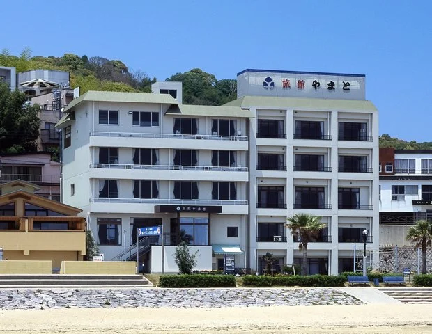 旅館やまと