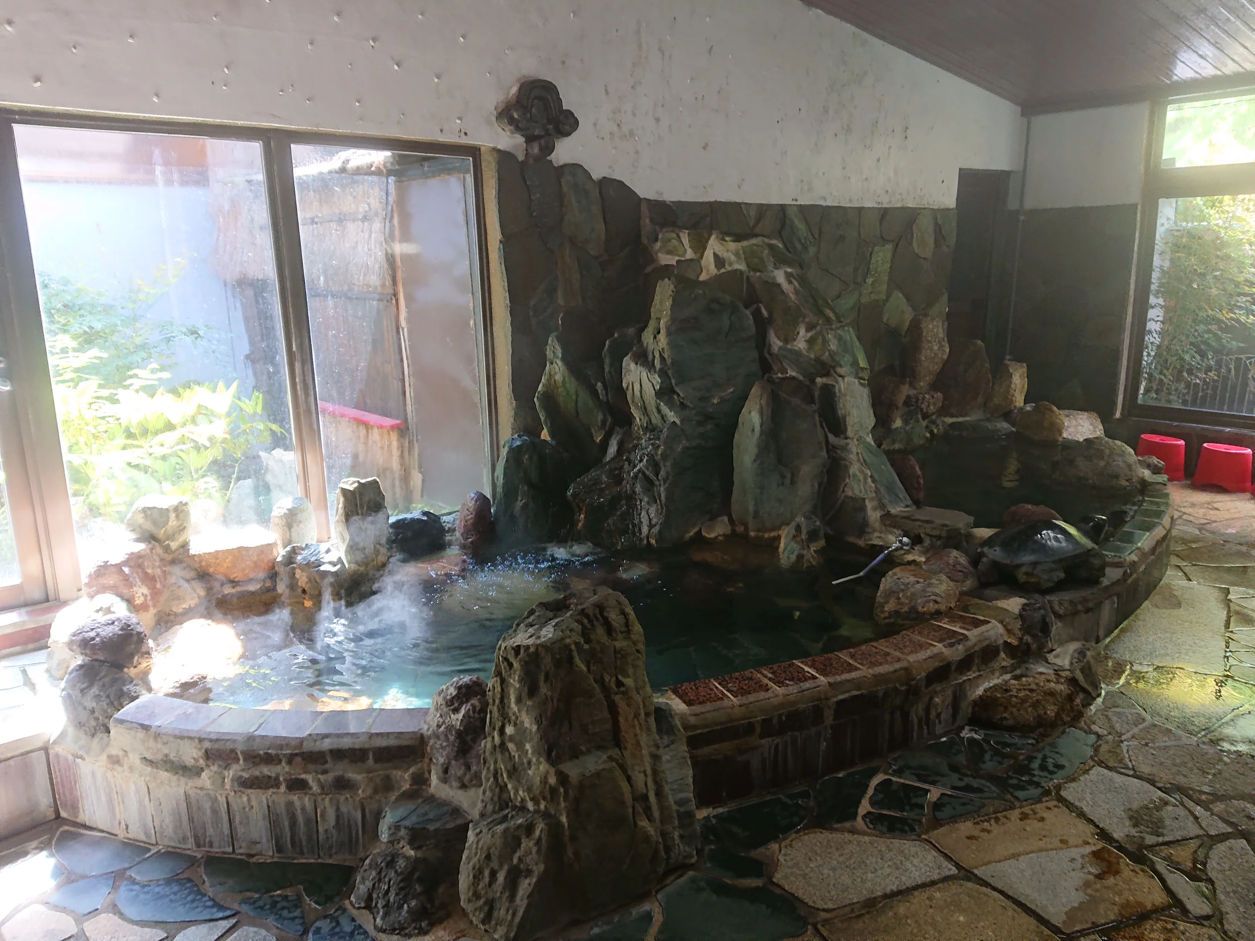 恵那はなれの宿（旧 恵那ラヂウム温泉館）