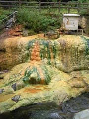 塩沢温泉 湯元山荘跡（閉館しました）