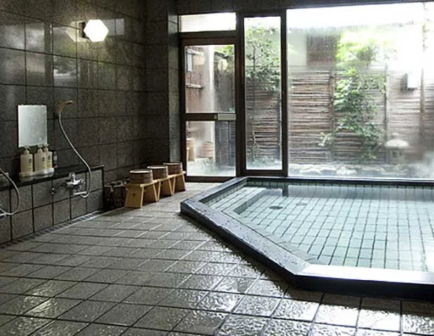 赤石屋