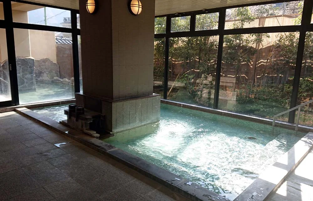 湧泉の宿 ゆあむ