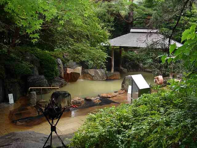 篝火の湯緑水亭