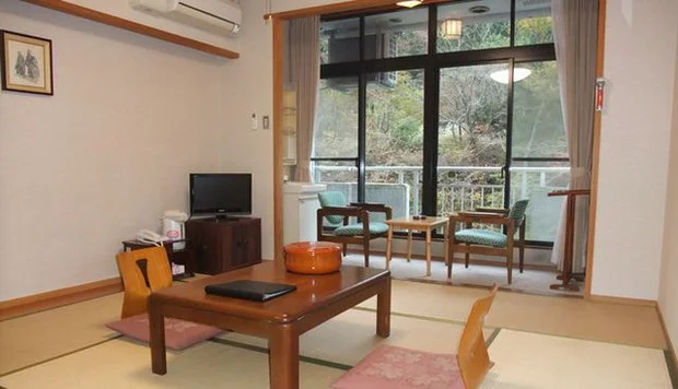 波賀不動滝公園 楓香荘(ふうかそう)【休業中】