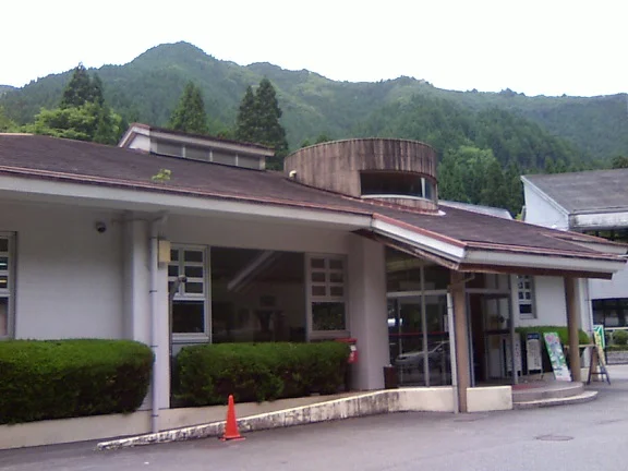 波賀不動滝公園 楓香荘(ふうかそう)【休業中】