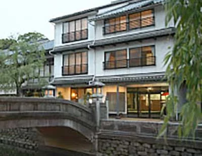 川口屋本館