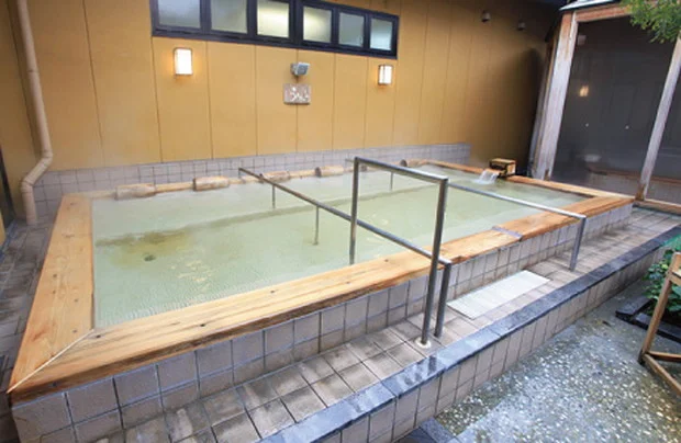 湧出天然温泉 くつろぎの郷 湯楽（閉館しました）