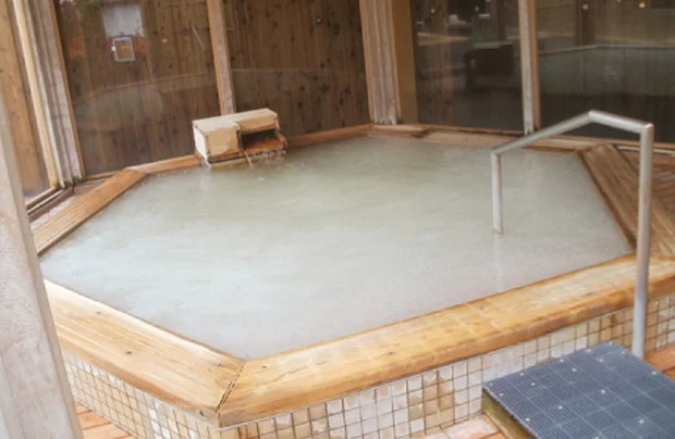 湧出天然温泉 くつろぎの郷 湯楽（閉館しました）