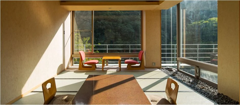 トップメイン画像4