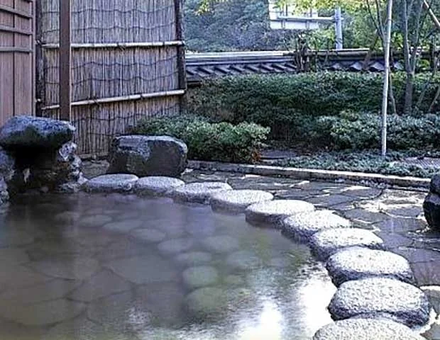 花山温泉 温湯山荘