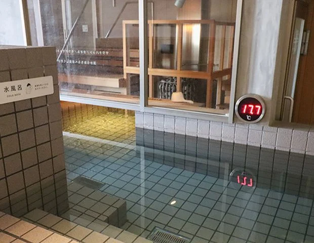 大阪サウナDESSE